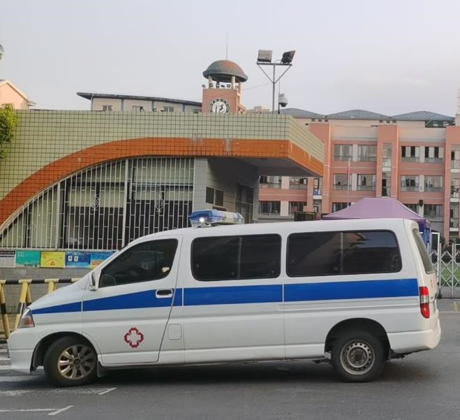 福鼎救护车出租护送骨折病人一公里多少钱